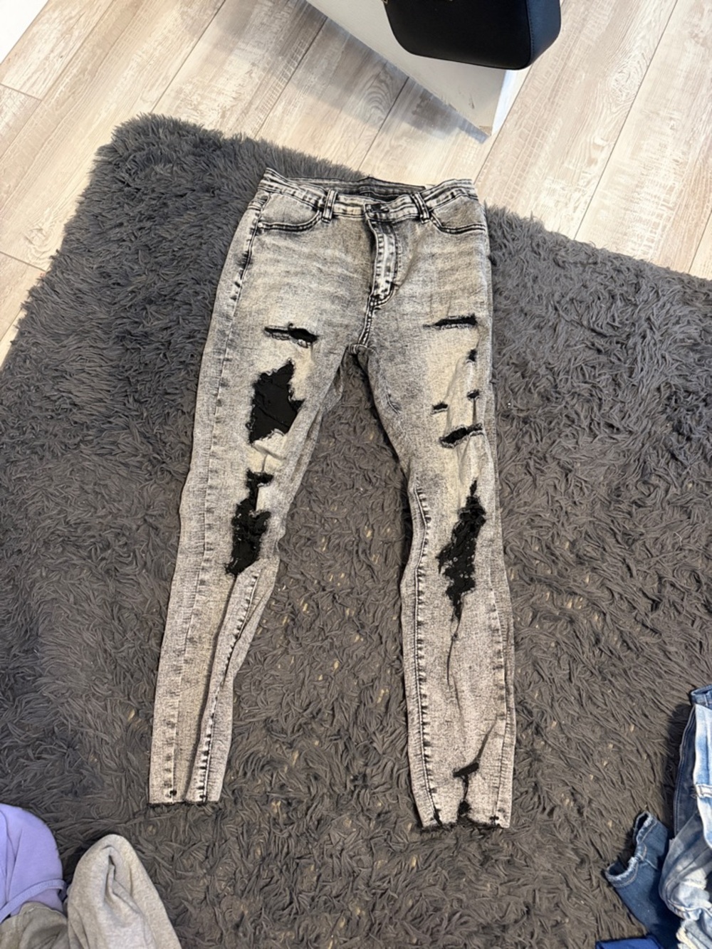 Distressed Acid-Wash Gray Women’s Skinny Jeans